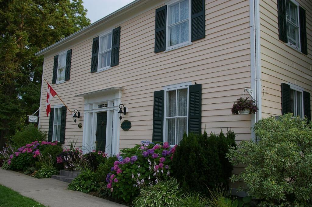Royal Manor Bed & Breakfast Niagara-on-the-Lake Exterior photo