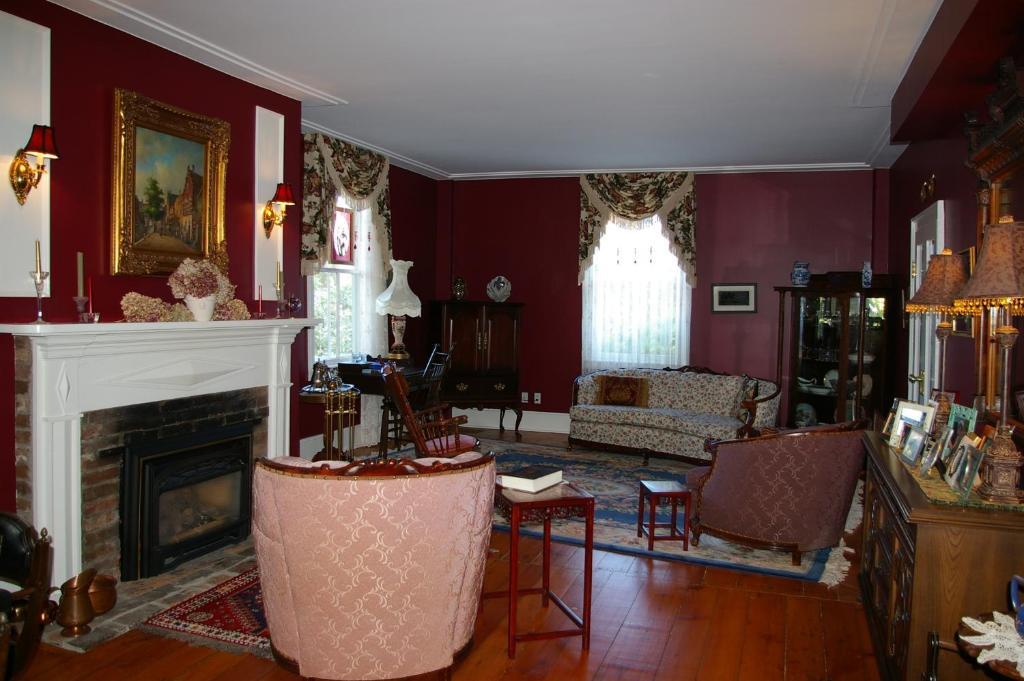 Royal Manor Bed & Breakfast Niagara-on-the-Lake Exterior photo